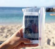 Where to keep money on vacation at the hotel - exploring options Where to leave your phone on the beach